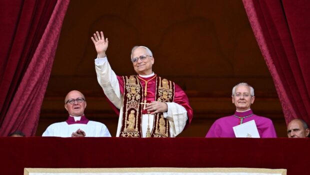 A caldo, note sparse sulle caratteristiche formali del nuovo papa