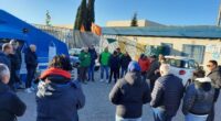 Per anticipare il pagamento della cassa integrazione l’azienda ha chiesto libertà di movimento delle attrezzature. I sindacalisti hanno scaricato la scelta sugli operai che hanno resistito. Usciranno solo pochi robot, il resto rimarrà sotto il loro controllo.