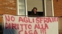 Il piano casa del governo è il solito pastone propagandistico. La misura centrale è mettere in strada chi è stato sfrattato e non sa dove andare, i poveri. Così sperano di comprarsi i voti dei piccoli e grandi proprietari immobiliari che lucrano sugli affitti alle stelle. 