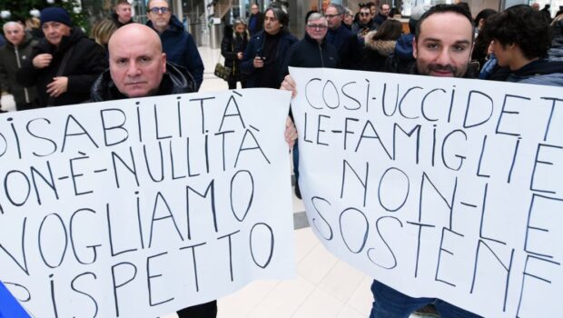 Avviata in via sperimentale in alcune province, da un lato limita il riconoscimento della condizione di disabilità e dell’invalidità civile, dall’altro riduce le prestazioni di invalidità e inabilità erogate dall’Inps.