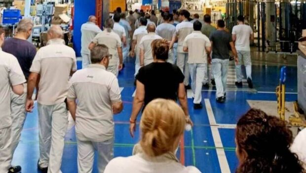 Il dramma nascosto dietro le uscite incentivate.